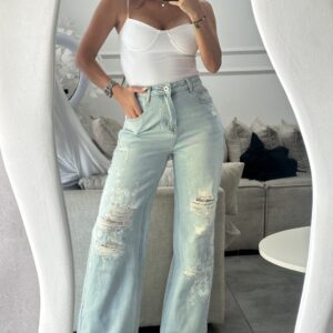 ג׳ינס עם תחרה וניט