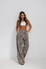 ⁦ג׳ינס מנומר איתן⁩ – תמונה ⁦3⁩