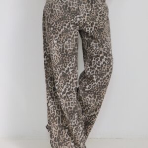 ג׳ינס מנומר איתן