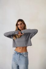 ⁦חולצה בייסיק בטן עננים⁩ – תמונה ⁦4⁩