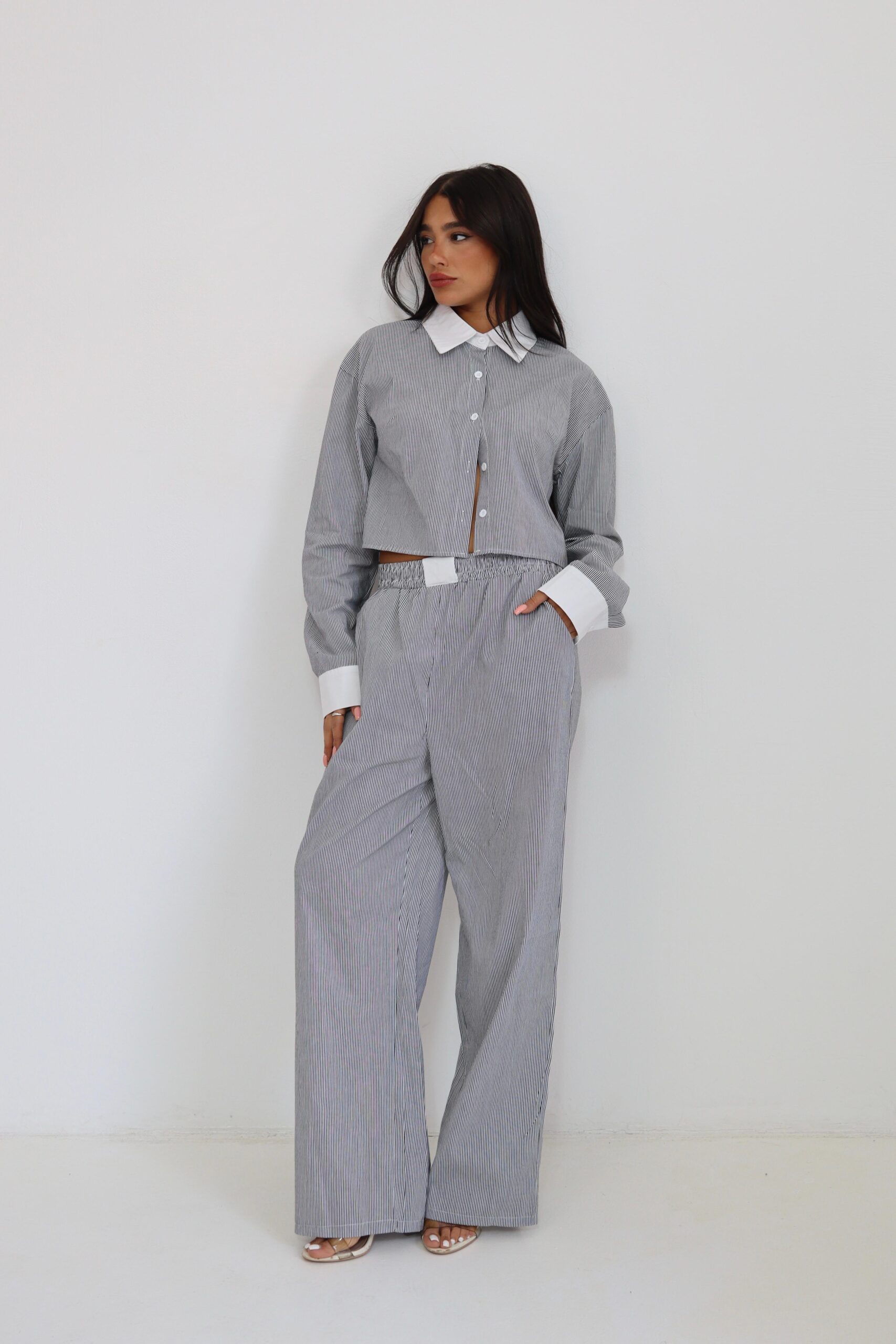 IMG_8894 חליפה ליני פסים – תמונה 1