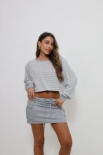⁦חליפה חצאית פסים⁩ – תמונה ⁦2⁩