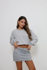 ⁦חליפה חצאית פסים⁩ – תמונה ⁦3⁩