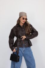 ⁦מעיל דמוי עור קיילי⁩ – תמונה ⁦3⁩