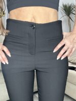 ⁦מכנס שחור מתרחב⁩ – תמונה ⁦2⁩