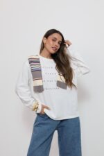 ⁦טישרט צעיף⁩ – תמונה ⁦2⁩