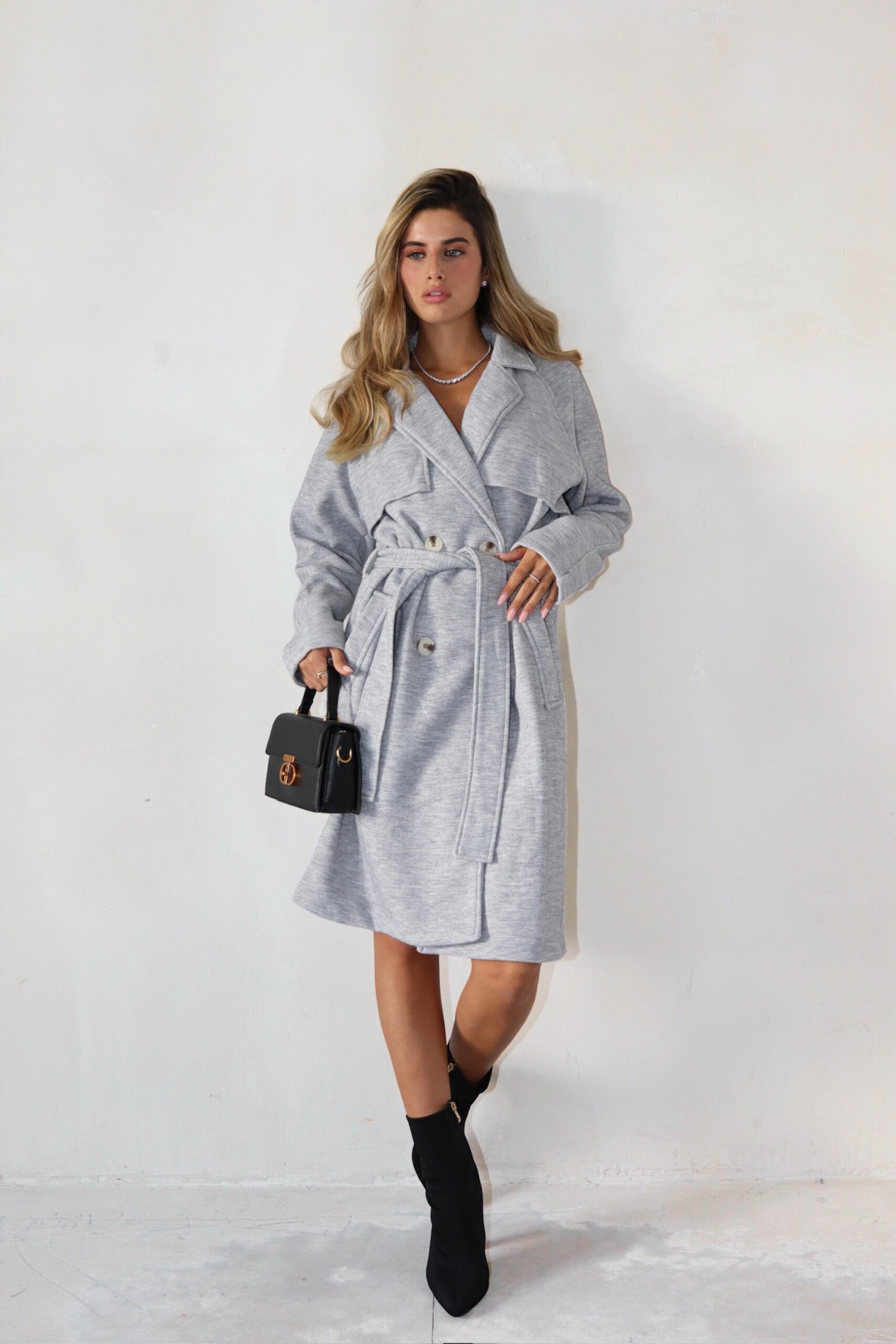 a8ff1958-f6f4-4214-a601-bf4f0ecbe0e0 גקט צמר – תמונה 1