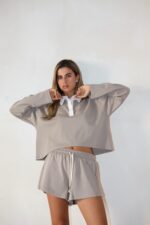 ⁦חליפה שורט היילי⁩ – תמונה ⁦3⁩