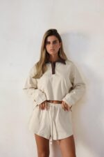⁦חליפה שילוב פס לבן שורט⁩ – תמונה ⁦3⁩