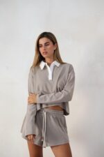 ⁦חליפה שילוב פס לבן שורט⁩ – תמונה ⁦2⁩