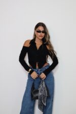 ⁦חולצה עניבה פתח בחזה כחול⁩ – תמונה ⁦3⁩