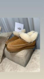 ⁦מגף האג קצר עם תיפורים אינדיאני⁩ – תמונה ⁦3⁩