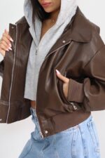 ⁦גקט עור מחובר לפוטר⁩ – תמונה ⁦2⁩