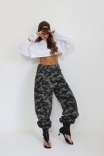 ⁦ג׳ינס קרסים צבאי⁩ – תמונה ⁦2⁩