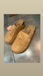 ⁦נעל כפכף סגור פלטפורמה גבוה⁩ – תמונה ⁦3⁩