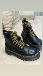 ⁦מגף ד"ר מרטין עם קלפה⁩ – תמונה ⁦2⁩