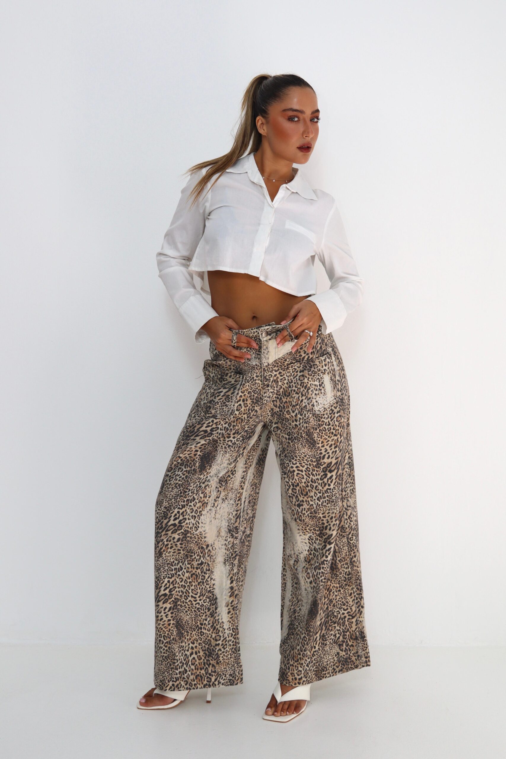 b6cbe341-e4a9-4ff1-ac3f-c6304e73ec99 ג׳ינס מנוחש – תמונה 1