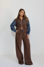 ⁦חליפה שילוב גינס⁩ – תמונה ⁦2⁩