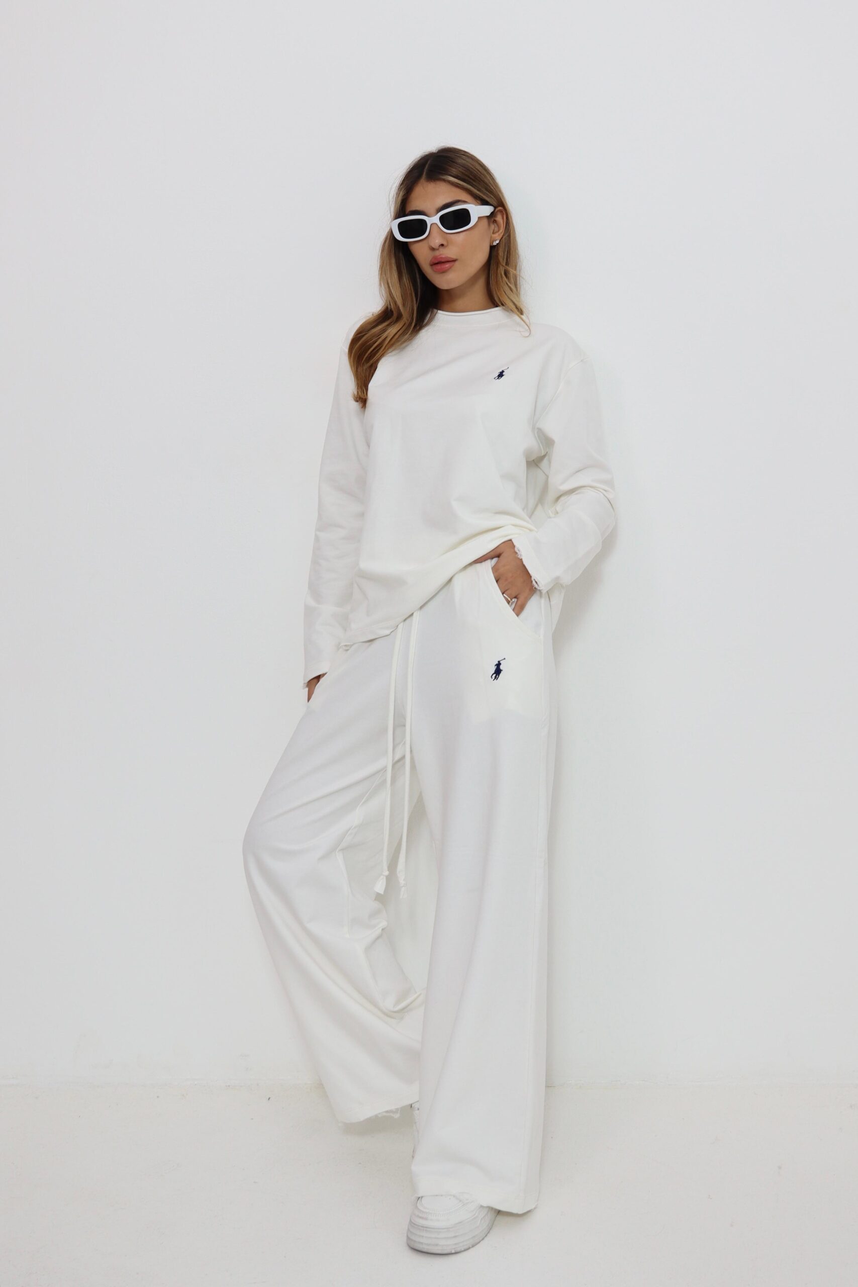 497391cf-e688-4570-9354-337d1649308c חליפה פולו טרנינג לוז (העתק) – תמונה 1