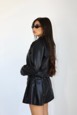 ⁦חליפה עור⁩ – תמונה ⁦2⁩