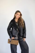 ⁦גקט עור צמר חומה⁩ – תמונה ⁦2⁩