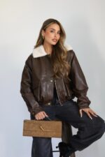 גקט עור פרווה