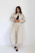 ⁦חליפה עור⁩ – תמונה ⁦2⁩