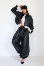 ⁦חליפה עור⁩ – תמונה ⁦4⁩