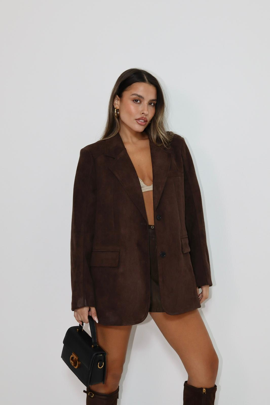 d284e094-8b63-4a5b-bb90-9c22816ee704 ג׳קט גמס – תמונה 1