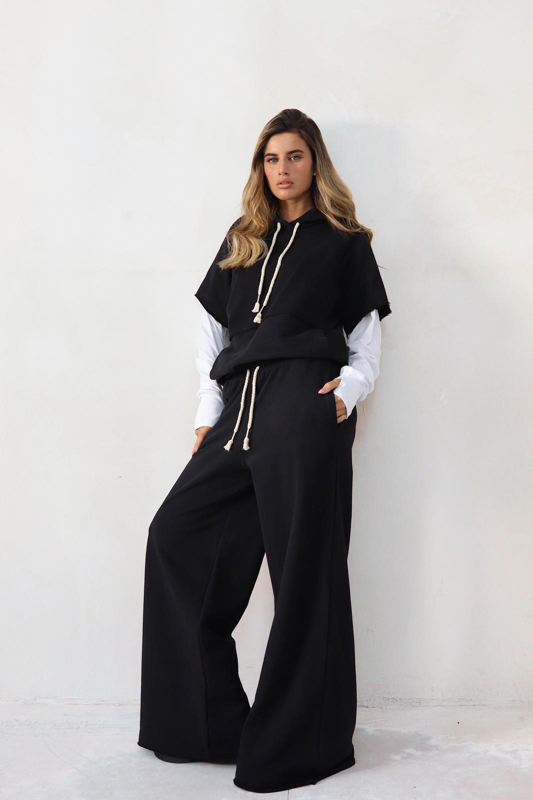 d9dcb785-c74c-4350-ac68-3c11fb16ca9e חליפה שילוב פוטר קפוצ׳ון – תמונה 1