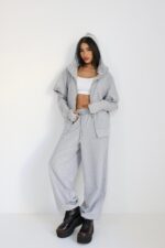 ⁦חליפה שרוול מחובר שמנת⁩ – תמונה ⁦2⁩