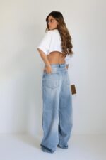 ⁦ג׳ינס קיפול בלי קרעים בהיר⁩ – תמונה ⁦3⁩