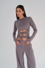 חליפה ניקי קשירות